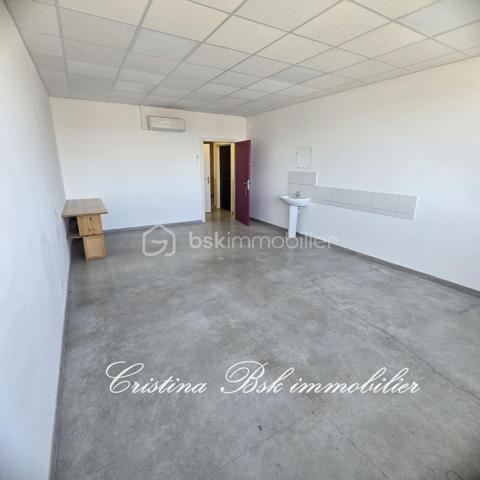 Bureau de 86 m²