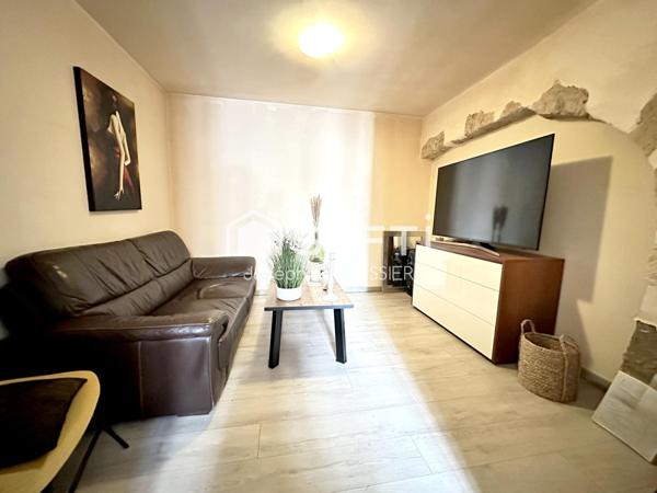 A VISITER SUR CAVAILLON, CENTRE VILLE APPARTEMENT DE 42 M² ENV.