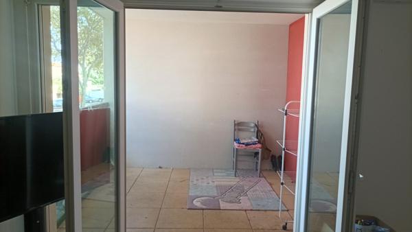 Narbonne (11100) appt t2 avec terrasse et parking