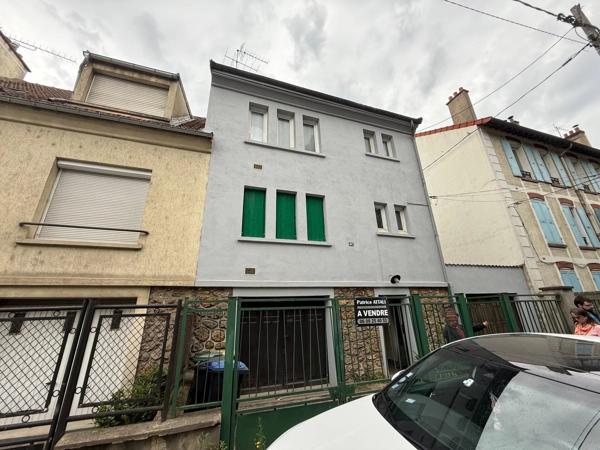 Vente                                                      Appartement
                        
                     2 pièces                      42 m2                     à Villeneuve-Saint-Georges
