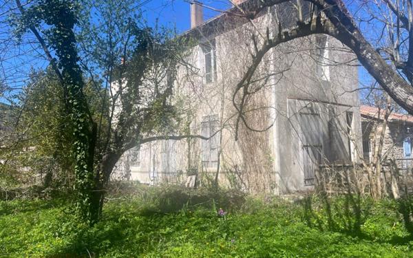 Maison à vendre    6 pièces •  Gravières