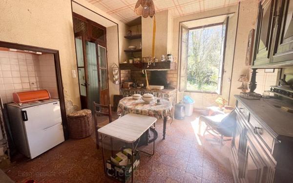 Maison à vendre    6 pièces •  Gravières