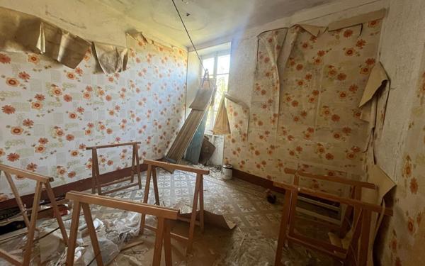 Maison à vendre    6 pièces •  Gravières