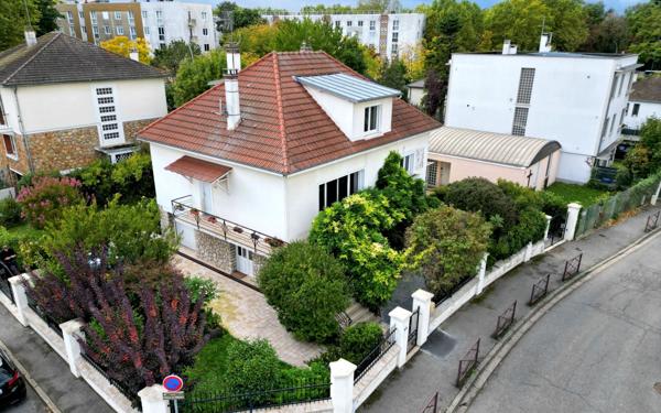 Maison à vendre    8 pièces •  Poissy