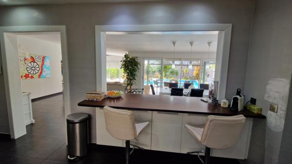 Moudong Sud magnifique villa de standing avec piscine sur 760 m² de terrain