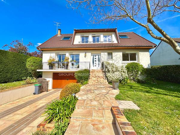 Grande maison familiale et Lumineuse 200 m² - Jardin, insert, cuisine ouverte - Verrières-le-Buisson