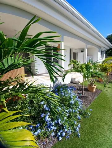 Villa premium T3 & son T2 à vendre à SAINTE ANNE Bourg (971) Guadeloupe -