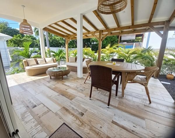 Villa premium T3 & son T2 à vendre à SAINTE ANNE Bourg (971) Guadeloupe -