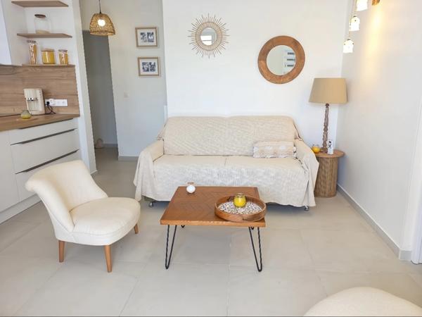 Villa premium T3 & son T2 à vendre à SAINTE ANNE Bourg (971) Guadeloupe -