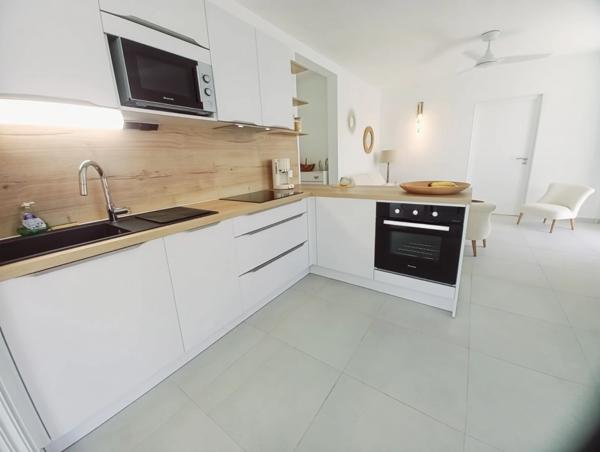 Villa premium T3 & son T2 à vendre à SAINTE ANNE Bourg (971) Guadeloupe -