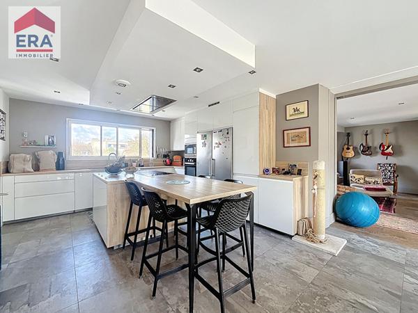 A VENDRE - Maison L'Hay Les Roses 179m² + garage et jardin 