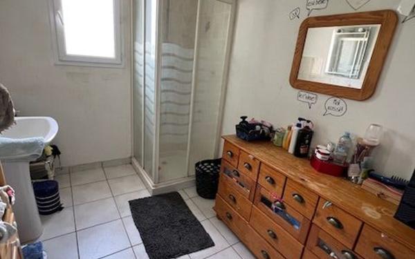 Maison à vendre    5 pièces •  Thésée