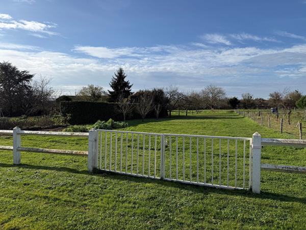 L'OPPORTUN - ASLONNES , Aslonnes