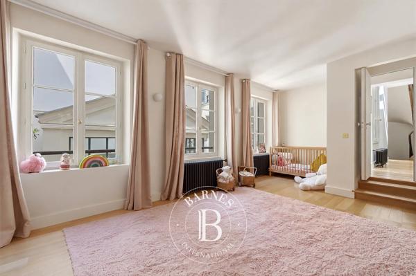 Paris 3ème, Appartement 6 Chambres -  269 m² à vendre