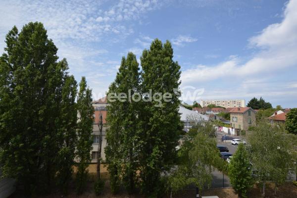Appartement à vendre 1 pièces de 45,16 m² à Saint-Germain-en-Laye