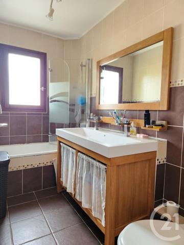 Maison à vendre  4 pièces - 75 m2 VAULX EN VELIN - 69