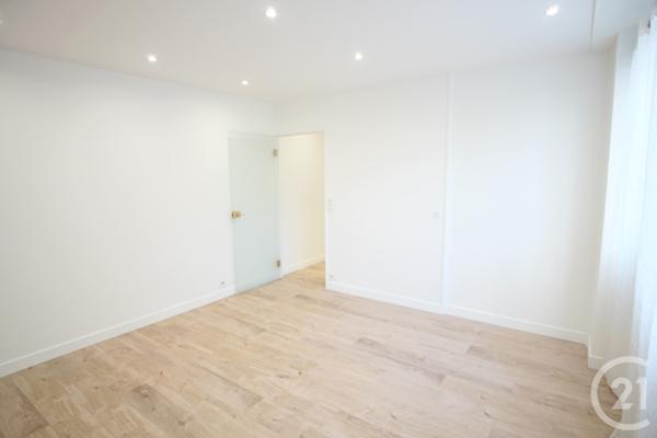 Appartement F3 à vendre  3 pièces - 58,62 m2 CHOISY LE ROI - 94