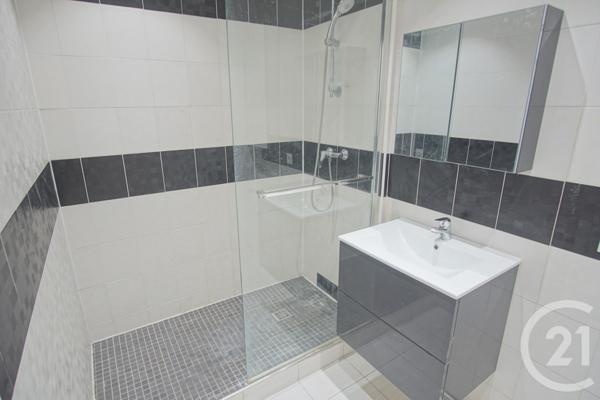 Appartement F3 à vendre  3 pièces - 58,62 m2 CHOISY LE ROI - 94