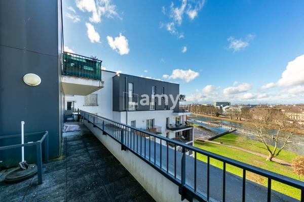 Superbe t4 avec 2 pk et cave