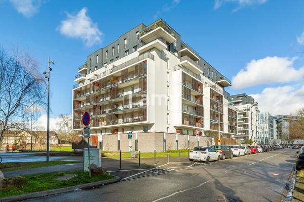 Superbe t4 avec 2 pk et cave