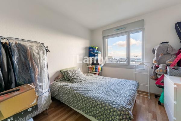 Superbe t4 avec 2 pk et cave