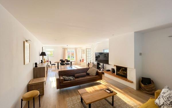 Appartement à vendre    3 pièces • 93,21 m2 Sète