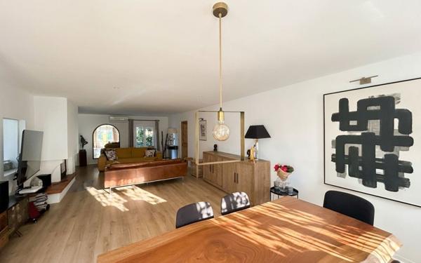 Appartement à vendre    3 pièces • 93,21 m2 Sète