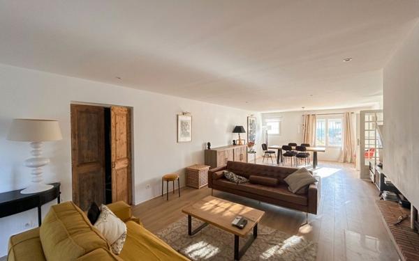 Appartement à vendre    3 pièces • 93,21 m2 Sète