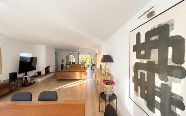 Appartement à vendre    3 pièces • 93,21 m2 Sète