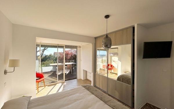 Appartement à vendre    3 pièces • 93,21 m2 Sète