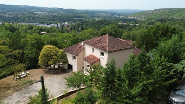 Grande maison à deux minutes du centre ville