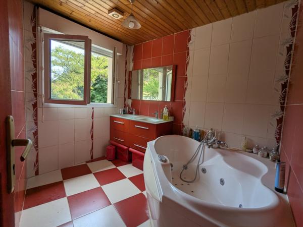 Grande maison à deux minutes du centre ville