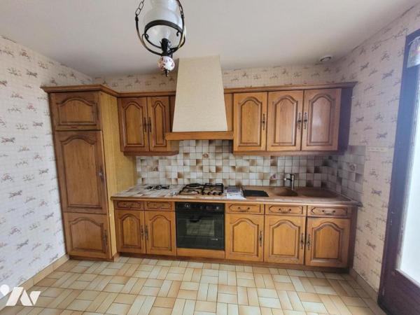 EXCLUSIVITE NOTAIRES-SABLE SUR SARTHE-Pavillon de plain-pied de type 3-réf:VDL2200