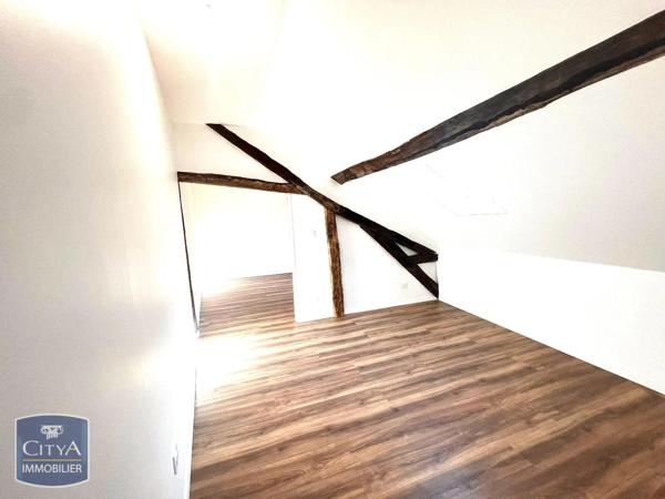 Appartement à louer 3 pièces 113.4m² Chinon (37500)