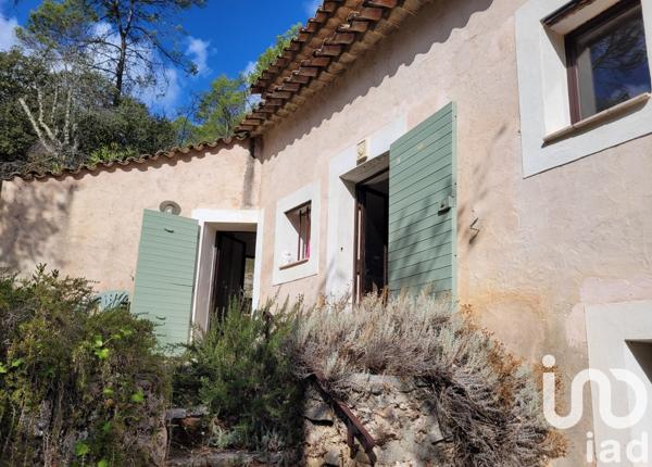 Maison de campagne 4 pièces de 83 m² à Flayosc (83780)