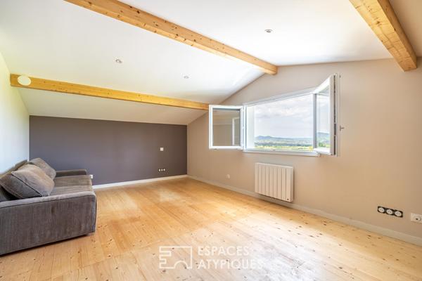 Villa avec vue panoramique et dépendance équestre