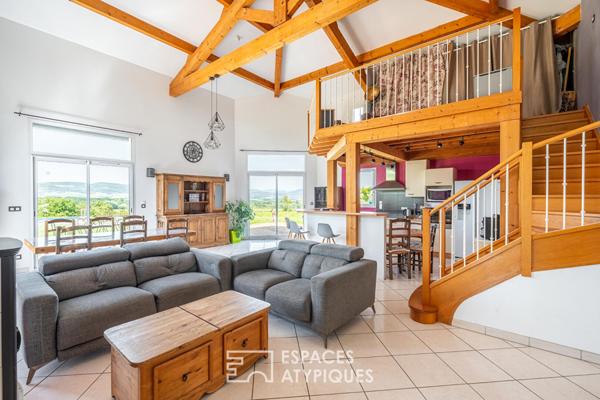 Villa avec vue panoramique et dépendance équestre