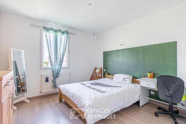 Villa avec vue panoramique et dépendance équestre