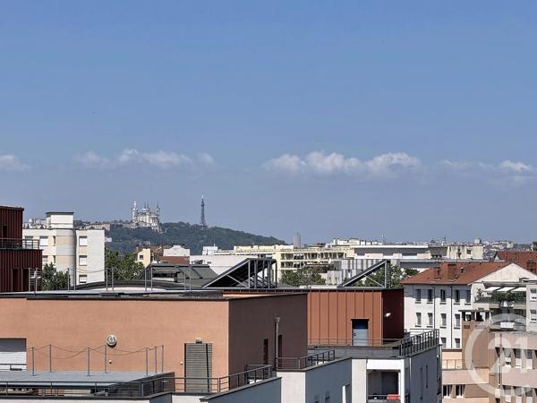 Appartement F3 à vendre  3 pièces - 67,37 m 2   LYON  - 69008