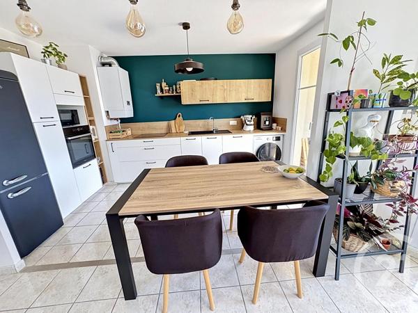 Appartement F3 à vendre  3 pièces - 67,37 m 2   LYON  - 69008