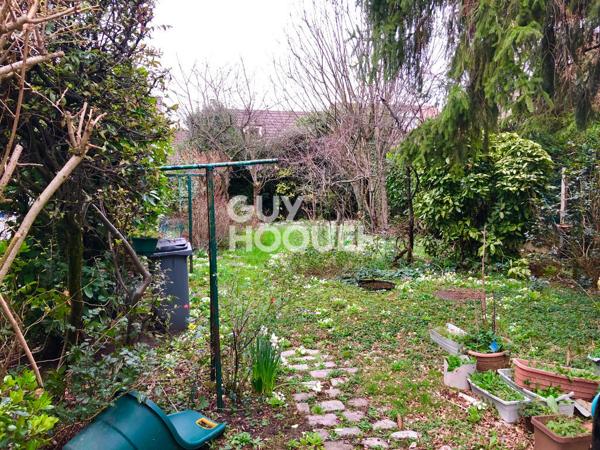 Maison de 76 m² à vendre à VILLIERS SUR MARNE (94350).