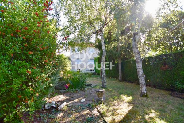 Maison de 76 m² à vendre à VILLIERS SUR MARNE (94350).