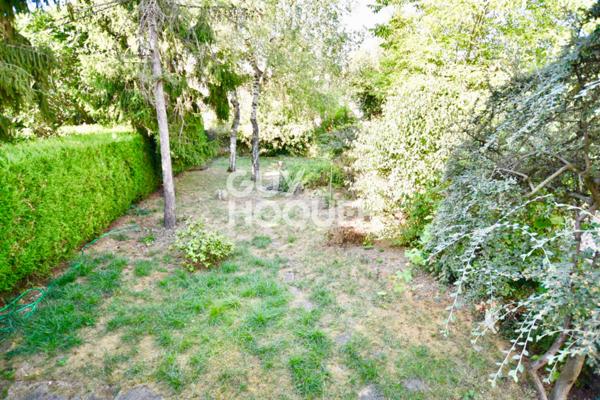 Maison de 76 m² à vendre à VILLIERS SUR MARNE (94350).