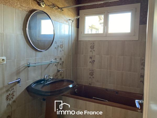 Maison Type 5 avec jardin et garage deux voitures