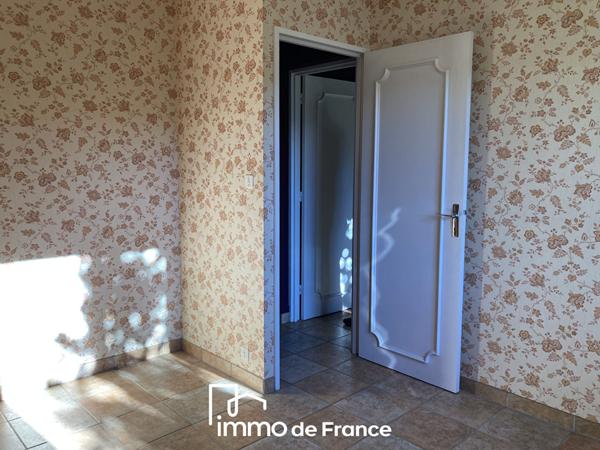 Maison Type 5 avec jardin et garage deux voitures