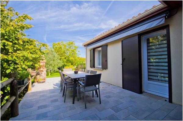 Maison à vendre 6 pièces SAINT GEORGES LES BAILLARGEAUX (86)