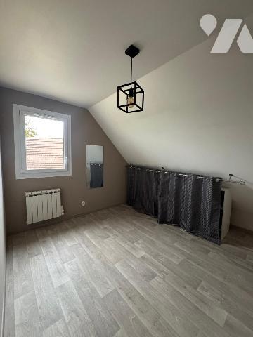 L'Etude de Maître Céline YVER-FOURQUEMIN, Notaire à ARGENTAN (Orne), vous propose :