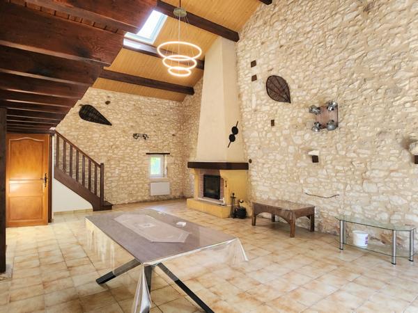 Belle Maison en Pierre - gîte et piscines - à vendre - 6 pièces - proche de VILLEREAL (47)