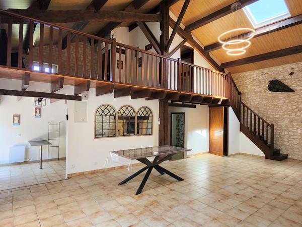 Belle Maison en Pierre - gîte et piscines - à vendre - 6 pièces - proche de VILLEREAL (47)