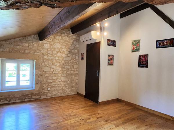 Belle Maison en Pierre - gîte et piscines - à vendre - 6 pièces - proche de VILLEREAL (47)